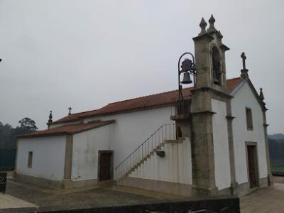 Igreja Paroquial De Divino Salvador de Vilar Do Monte